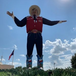 Meet your Posher, Andres